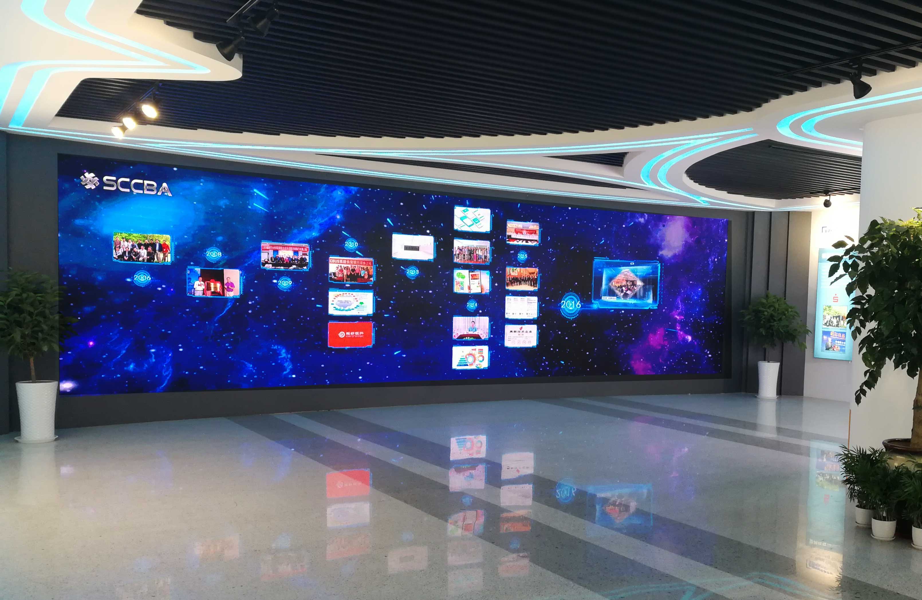 一款超大的三星曲面屏电视：客厅的绝对中心 - 普象网
